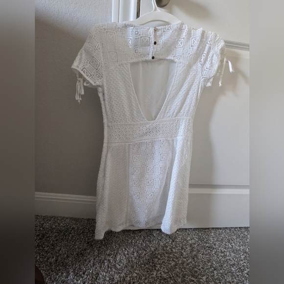 Abercrombie & Fitch White Eyelet Shift Dress size XS - Picture 2 of 7